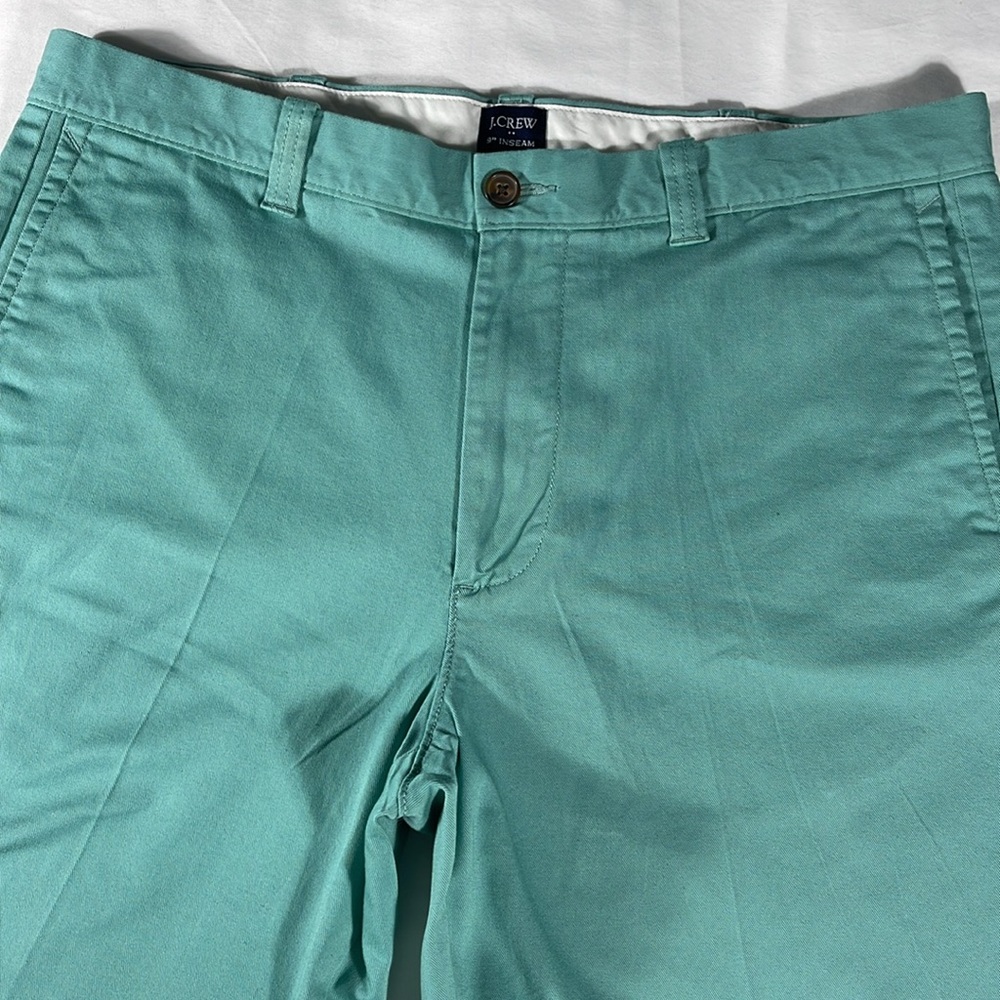 J. Crew Mens Shebert Green Basic Flat Front 9" In… - image 1